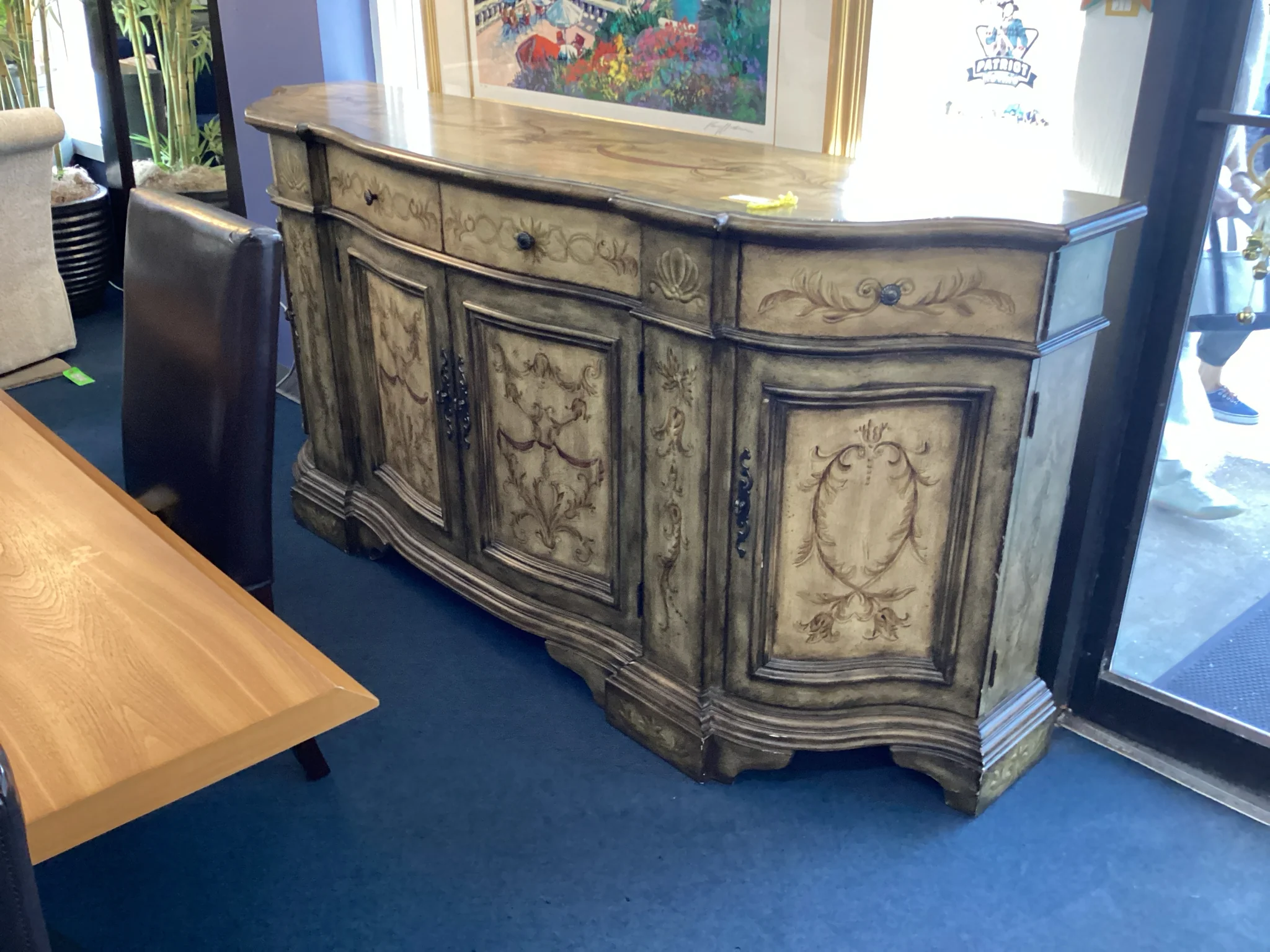 Hooker Light Brown Four Doors And Four Drawers Credenza With Design - Image 2